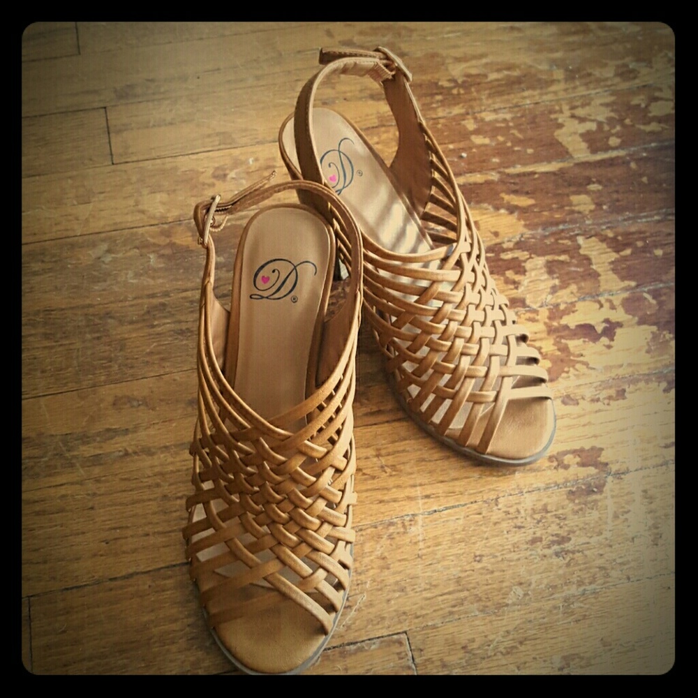 Summer slingbacks